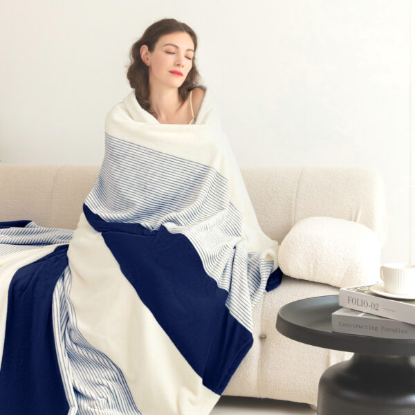 Homelike Moment Fleece Throw Blanket for Couch, Blue Soft Fluffy Blankets Throws, Fuzzy Cozy Plush Flannel Blanket for Sofa, Comfy Warm Lightweight Bed Blanket Striped